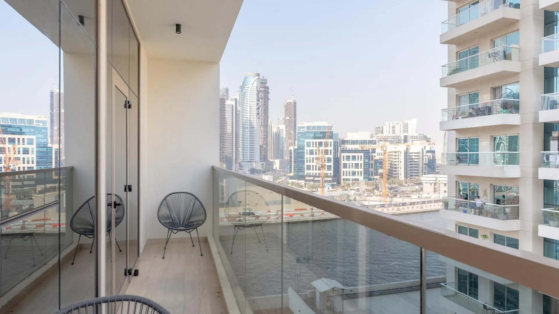 Apartment Brand New, Partial Canal View, Business Bay Dubai