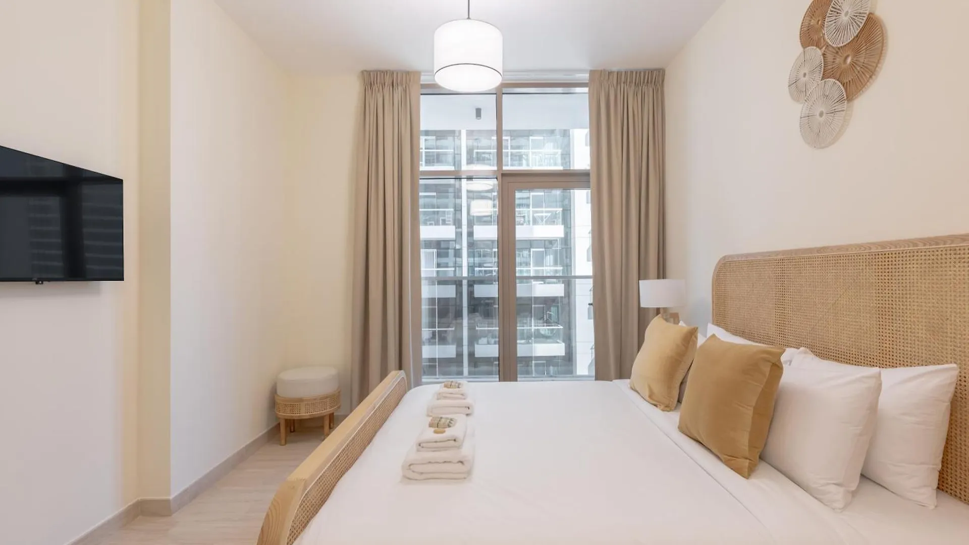 Brand New, Partial Canal View, Business Bay Dubai 0*,