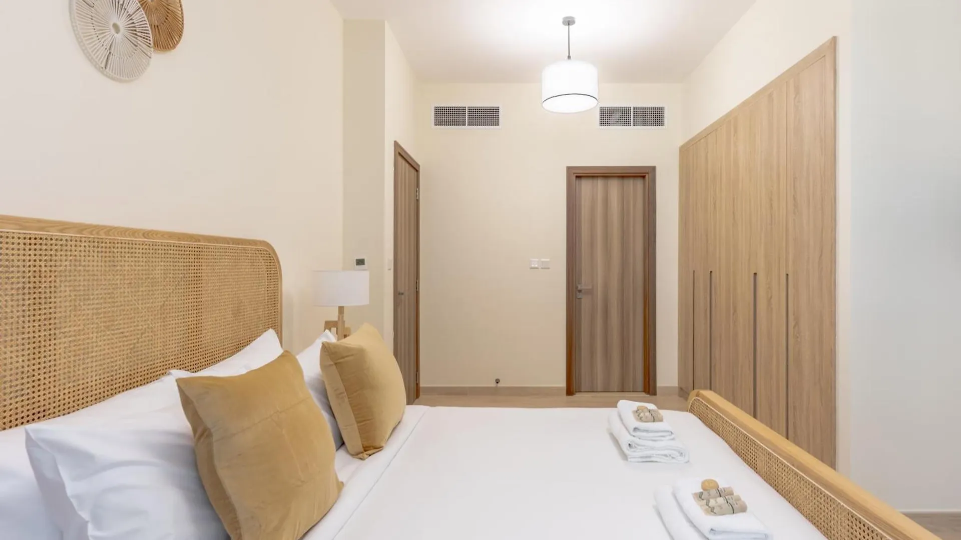 Apartment Brand New, Partial Canal View, Business Bay Dubai
